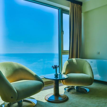Castello Mare All Inclusive Resort Batumi Esterno foto