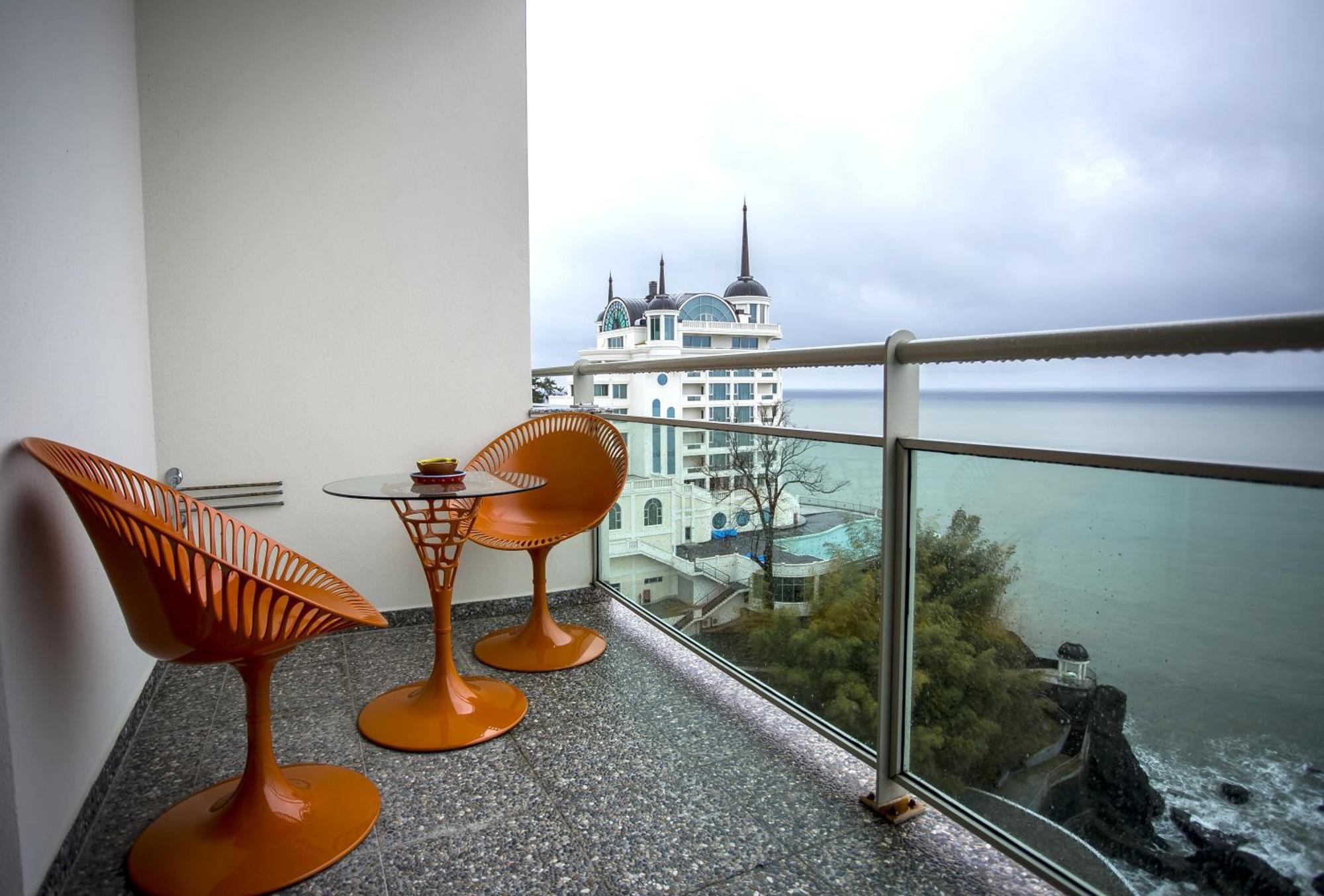 Castello Mare All Inclusive Resort Batumi Esterno foto