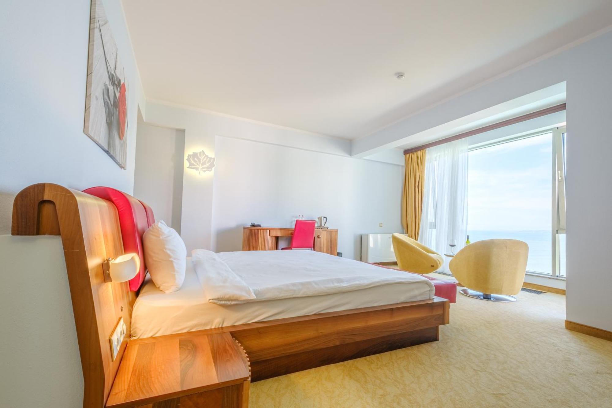 Castello Mare All Inclusive Resort Batumi Esterno foto