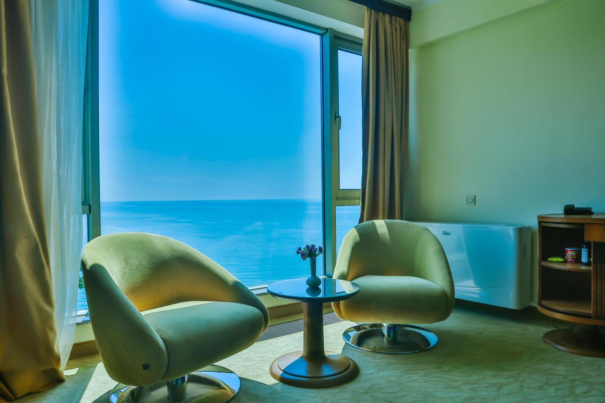 Castello Mare All Inclusive Resort Batumi Esterno foto